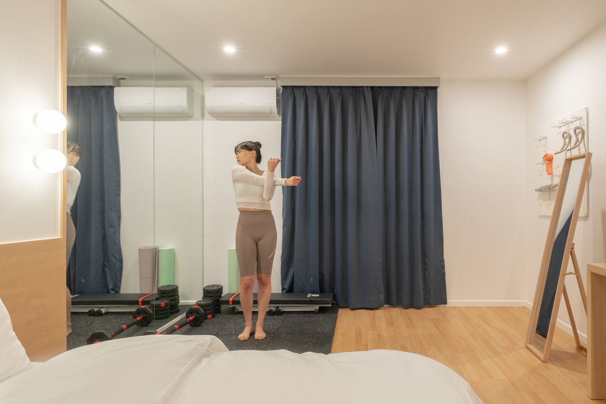 room detail thumbnail 0