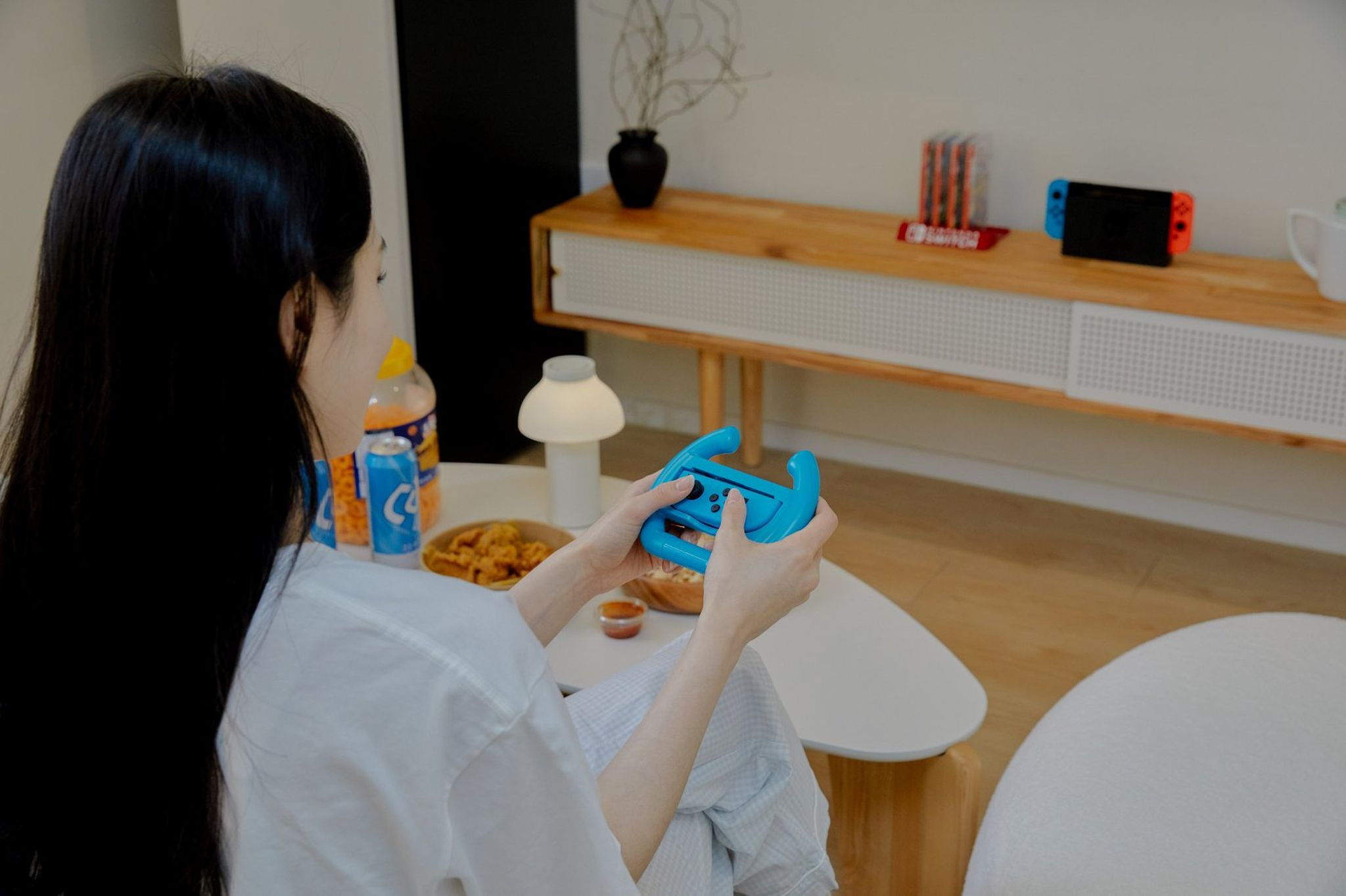 room detail thumbnail 2