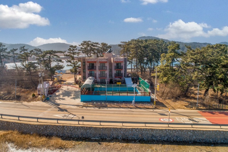 대부도 바다와소나무펜션 외관