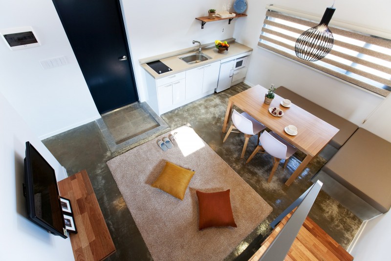 room detail thumbnail 2