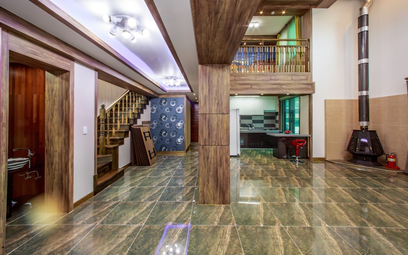 room detail thumbnail 2