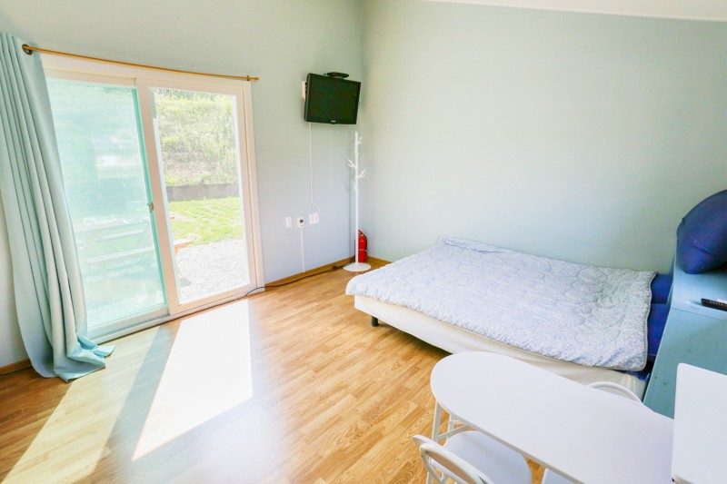 https://yaimg.yanolja.com/v5/2024/11/06/05/672b009bea6814.03573739.jpg