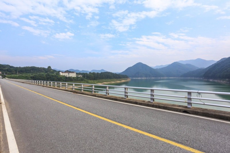 충주 티탄풀빌라 전망