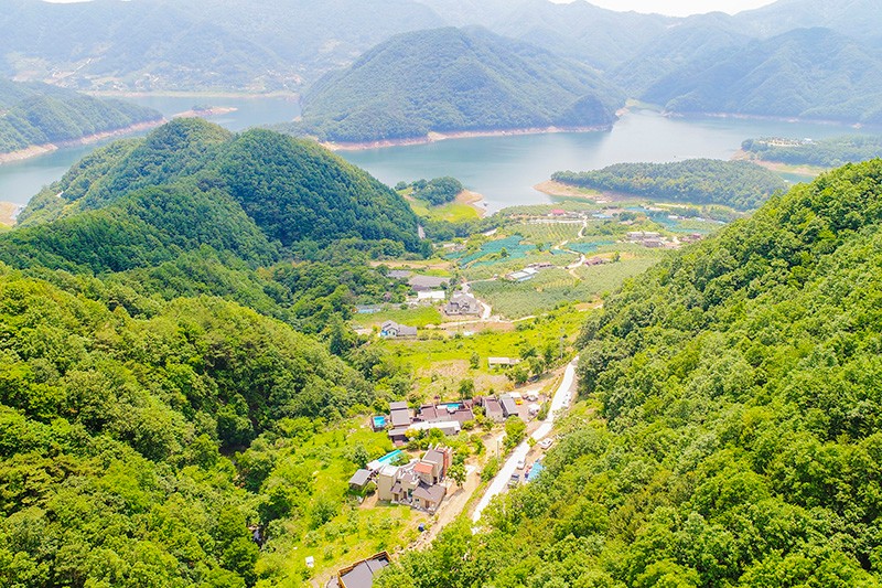 충주 티탄풀빌라 전망