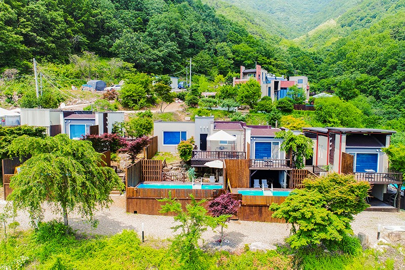 충주 티탄풀빌라 전망
