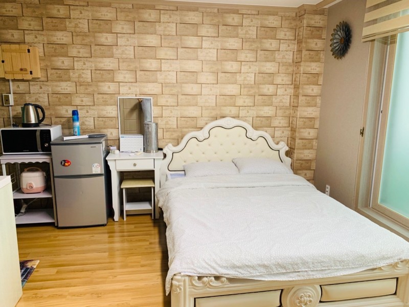 https://yaimg.yanolja.com/v5/2024/11/09/12/672f5442887867.55931775.jpg