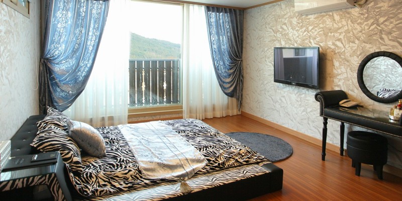 https://yaimg.yanolja.com/v5/2024/11/11/11/6731e552de9e67.44829518.jpg