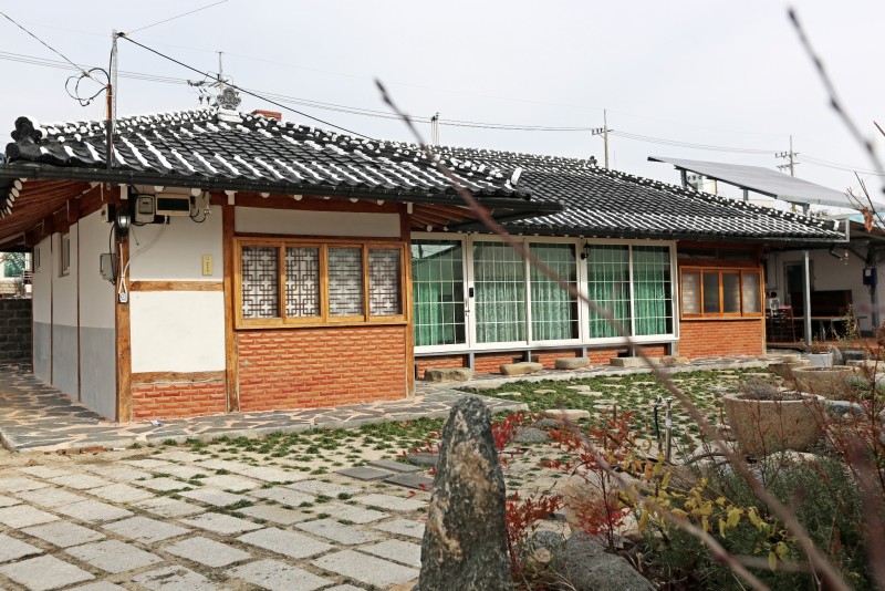 https://yaimg.yanolja.com/v5/2024/11/13/06/67344d48619217.26582716.jpg