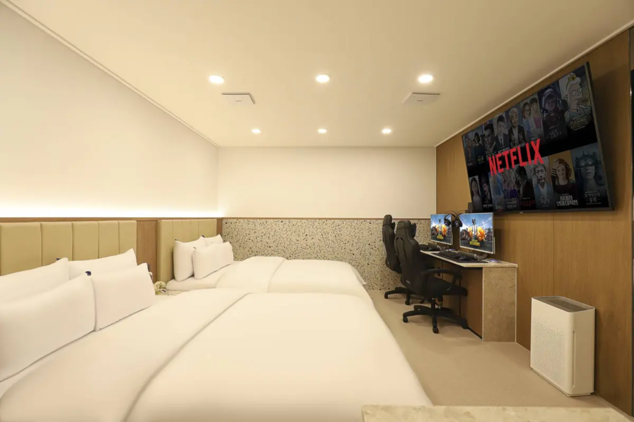 room detail thumbnail 1
