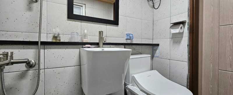 https://yaimg.yanolja.com/v5/2024/11/21/11/673f1f5f0a4c53.71573845.jpg