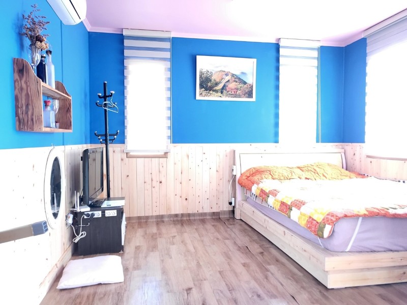 https://yaimg.yanolja.com/v5/2024/11/22/03/673ffba95fd480.34996852.jpg