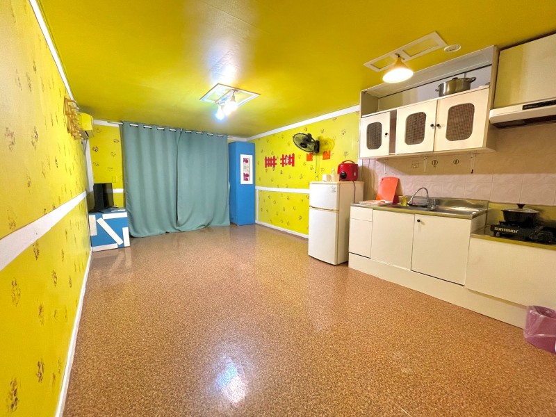 room detail thumbnail 0