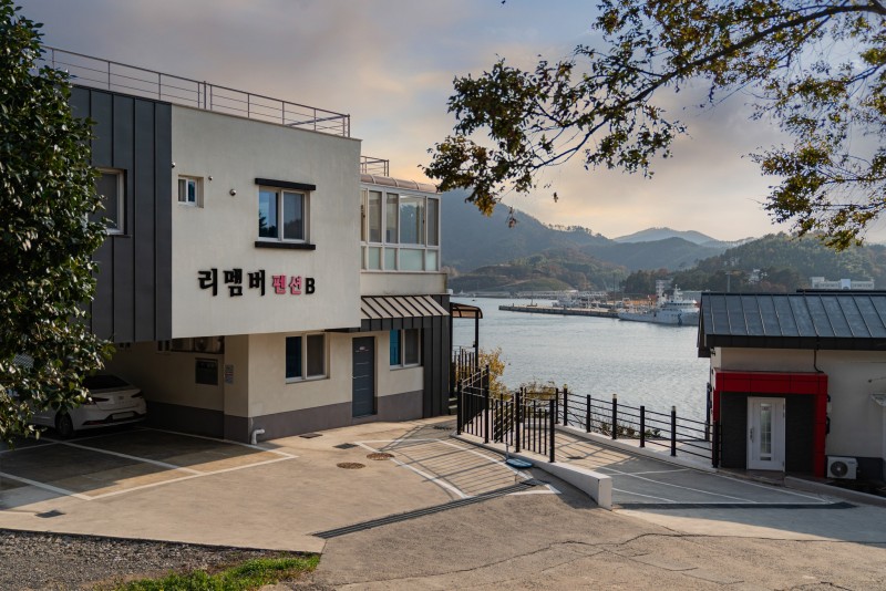거제도 리멤버펜션 외관
