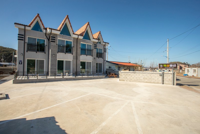 https://yaimg.yanolja.com/v5/2024/11/25/05/67440aa5a99a09.05067844.jpg