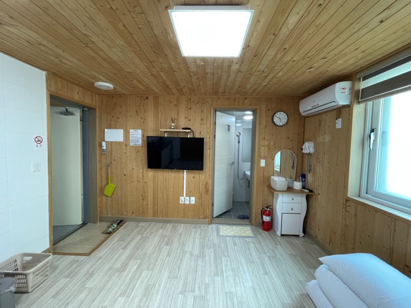 https://yaimg.yanolja.com/v5/2024/11/25/06/67441c55c0f0e4.46616970.jpg