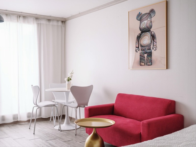 room detail thumbnail 2