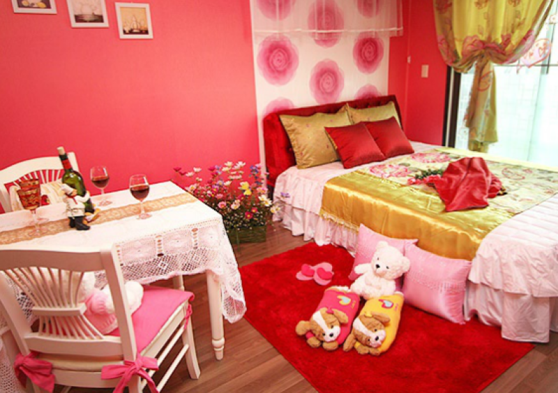 room detail thumbnail 1