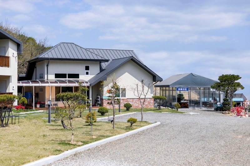 삼척 용화실크로드펜션 외관
