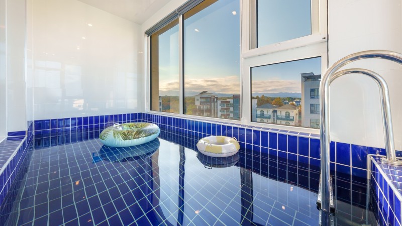 room detail thumbnail 2