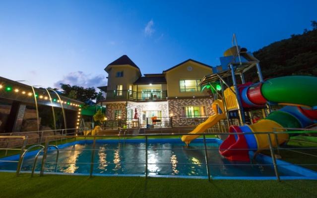 광양 필관광하우스펜션