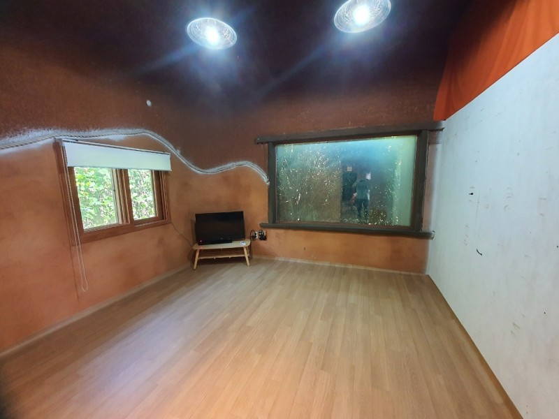 https://yaimg.yanolja.com/v5/2024/12/09/09/6756b8a7bb5272.04957145.jpg