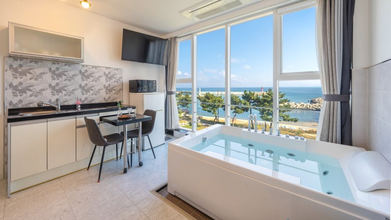 강릉 메어블릭스파펜션 썸네일2