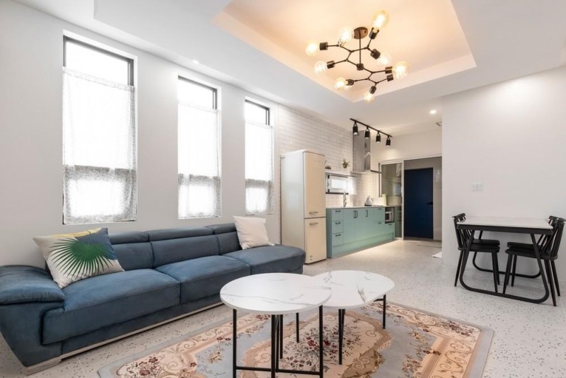 room detail thumbnail 1