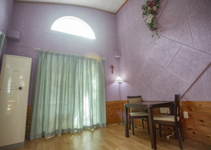 https://yaimg.yanolja.com/v5/2024/12/15/04/675e615e7af0f4.17768643.jpg