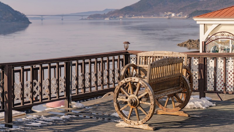 https://yaimg.yanolja.com/v5/2024/12/16/01/675f80ea580779.59068672.jpg