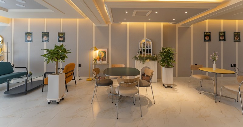 https://yaimg.yanolja.com/v5/2024/12/19/06/6763bd6cdfa207.84195622.jpg