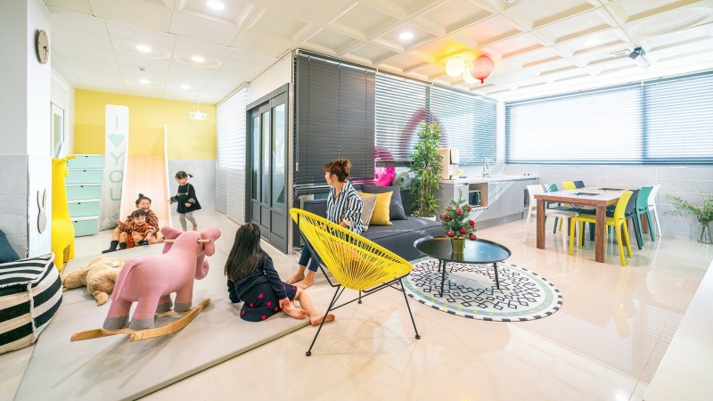 room detail thumbnail 2