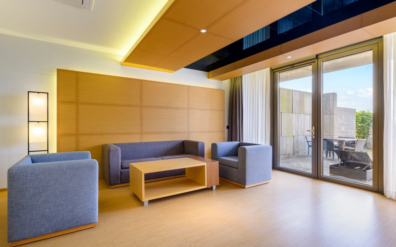 room detail thumbnail 1