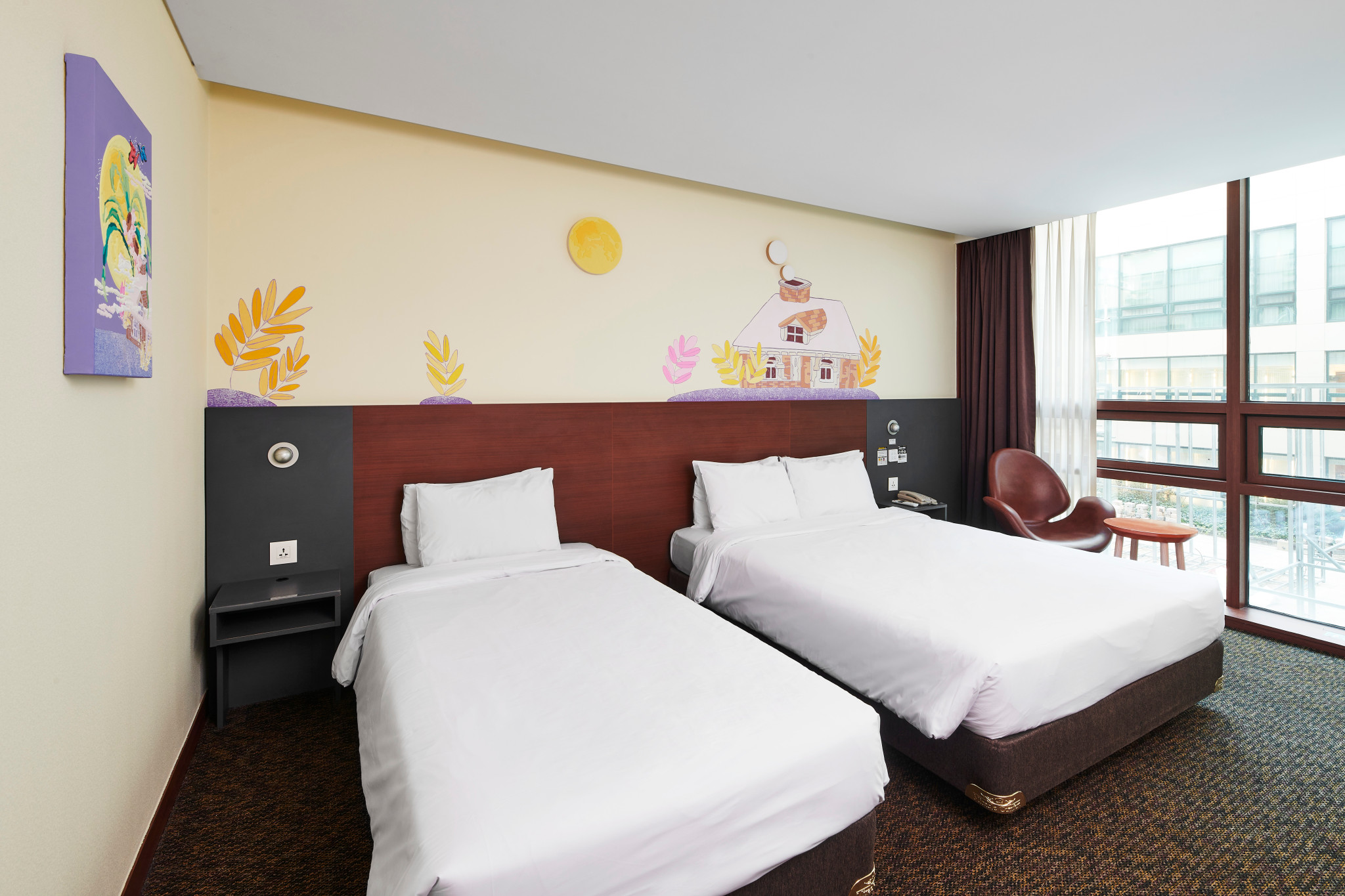 room detail thumbnail 0