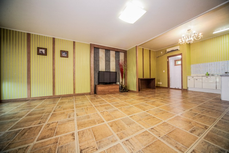 https://yaimg.yanolja.com/v5/2024/12/25/00/676b521fb68ce5.99716292.jpg