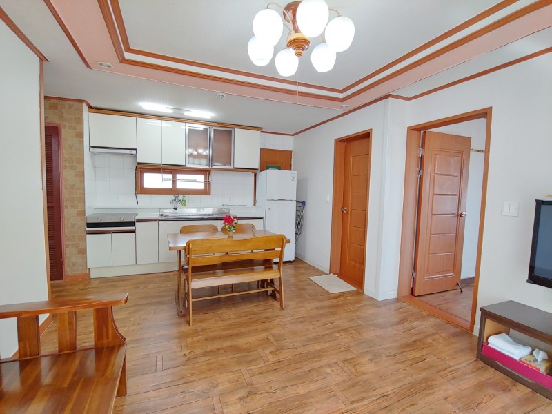 https://yaimg.yanolja.com/v5/2024/12/26/04/676cd61f07b972.40254756.jpg