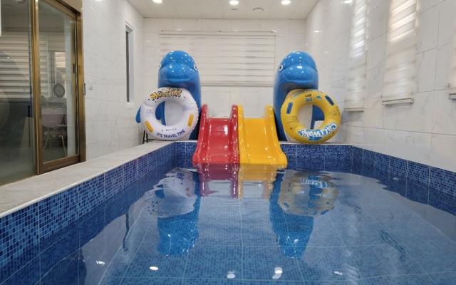 춘천 베뉴키즈풀빌라 (개별 노래방)