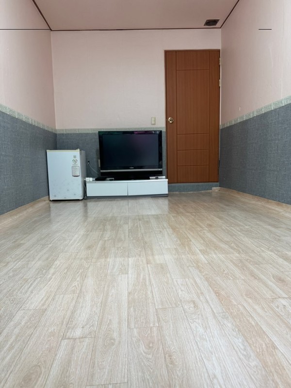 https://yaimg.yanolja.com/v5/2024/12/29/08/677103f4a64b22.51911555.jpg