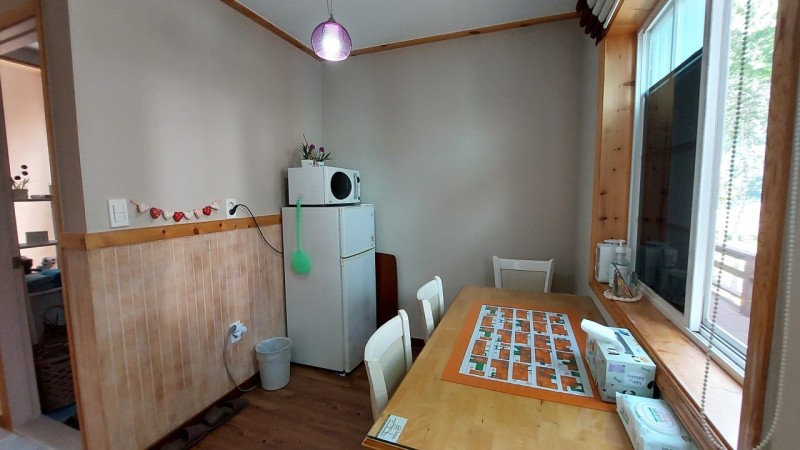 https://yaimg.yanolja.com/v5/2024/12/30/01/6771f255719849.21268165.jpg