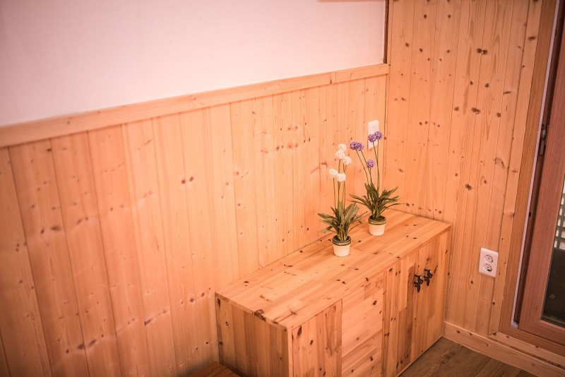 https://yaimg.yanolja.com/v5/2024/12/30/02/6772083231f3a3.13093691.jpg