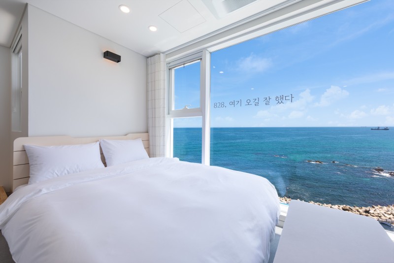 동해 828오션뷰스파펜션 객실
