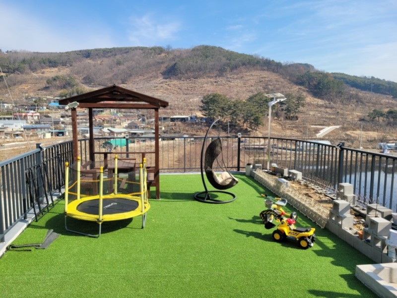 https://yaimg.yanolja.com/v5/2024/12/31/06/67738d6c794692.78411692.jpg