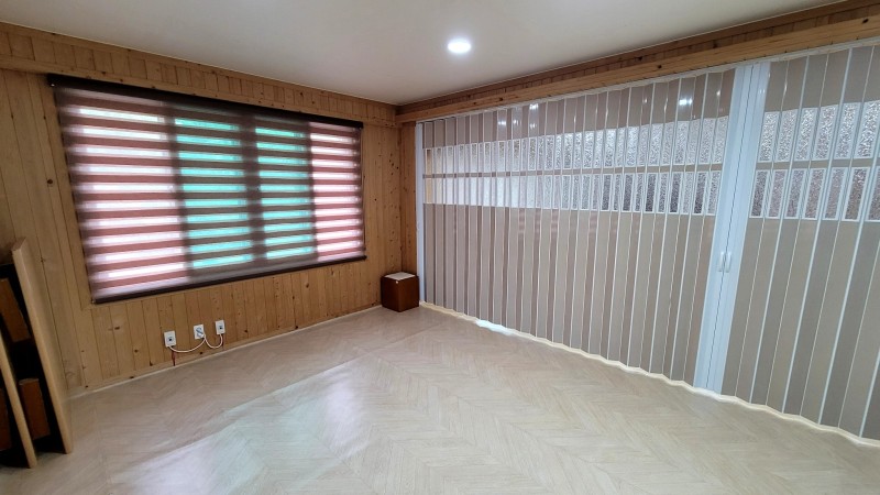 https://yaimg.yanolja.com/v5/2025/01/01/06/6774e2576b8419.04981837.jpg