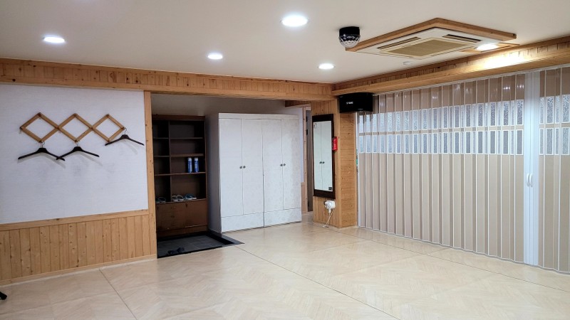 https://yaimg.yanolja.com/v5/2025/01/01/06/6774e26ce77745.01133160.jpg