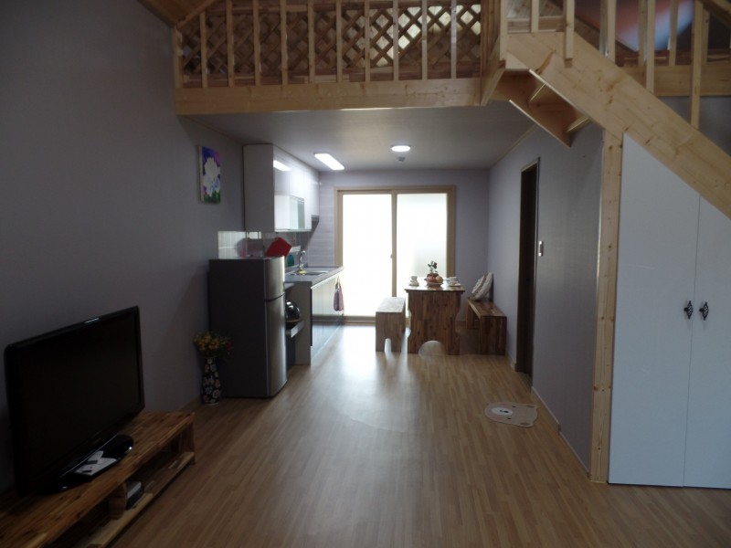 https://yaimg.yanolja.com/v5/2025/01/01/09/6775110c01c852.16581640.JPG