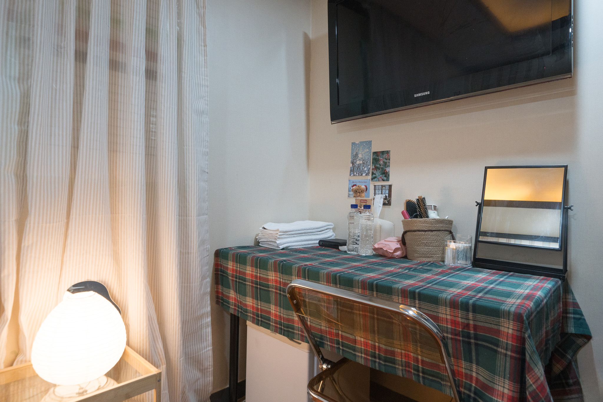 room detail thumbnail 1