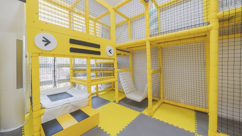 room detail thumbnail 2