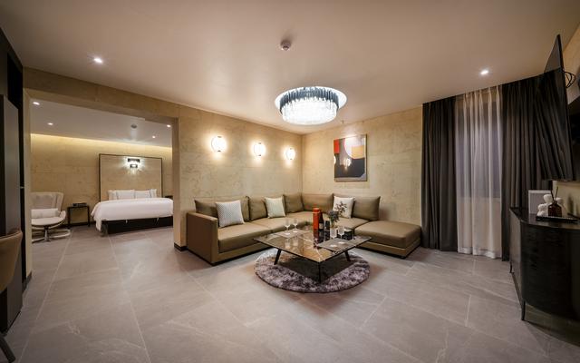 서산 마리호텔 호수공원점