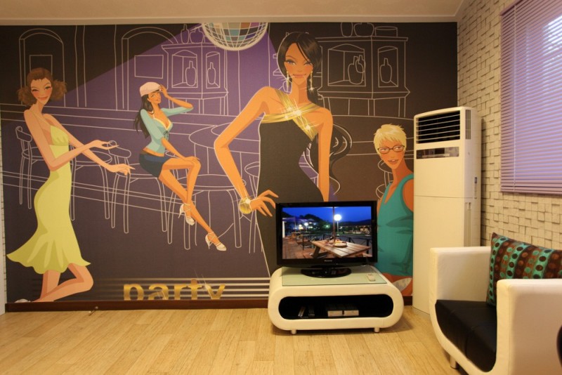 room detail thumbnail 2