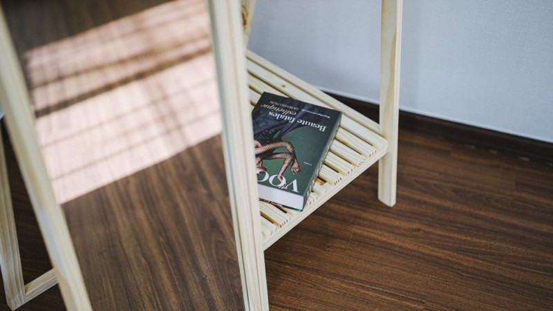 room detail thumbnail 2