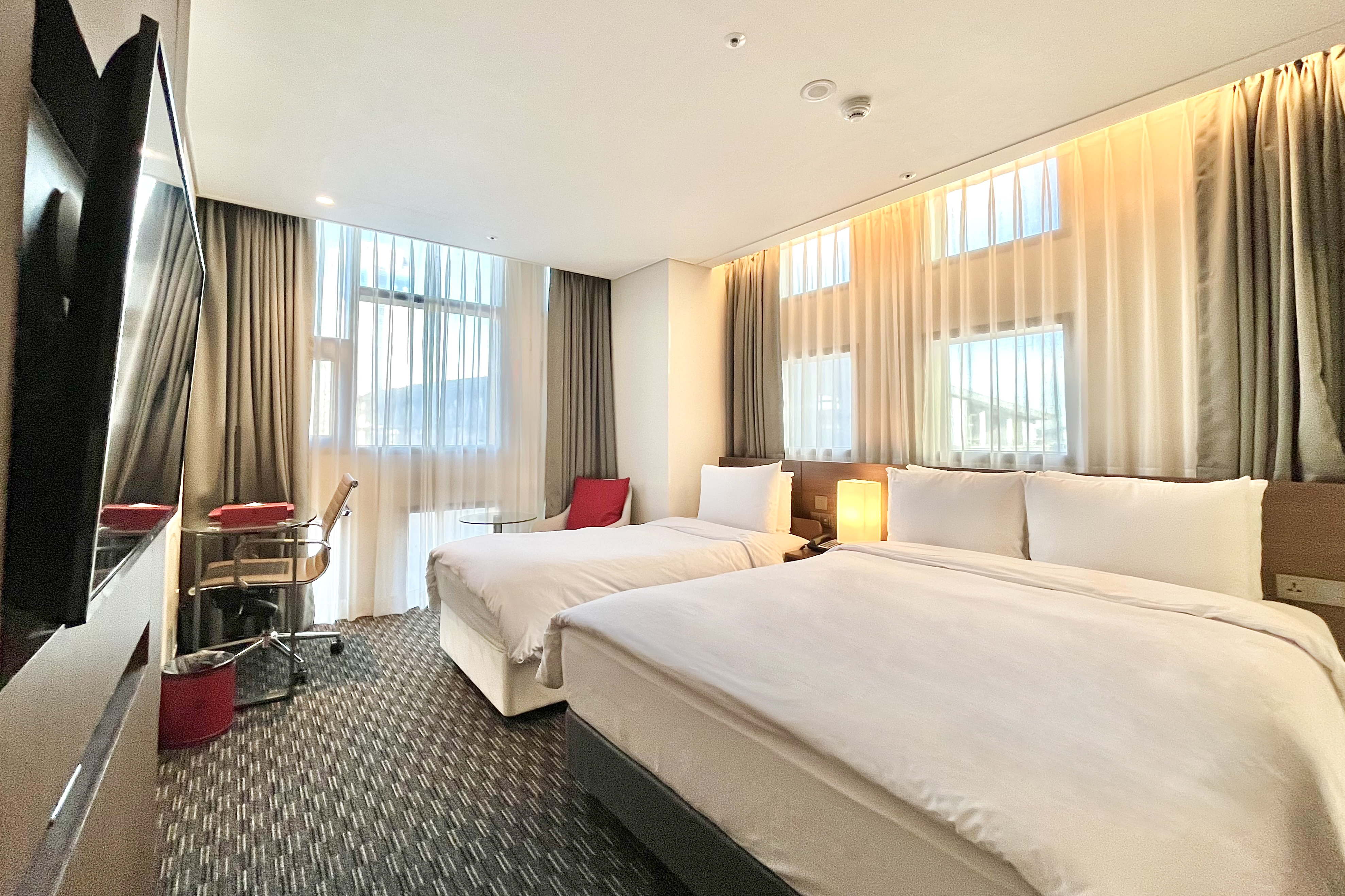 부산 - 라마다앙코르부산역 호텔 후기, 가격, 위치 - 예약